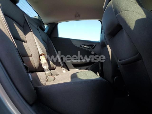 Photo 5 of 2025 CHEVROLET MALIBU LT (VIN 1G1ZD5ST2SF125932)