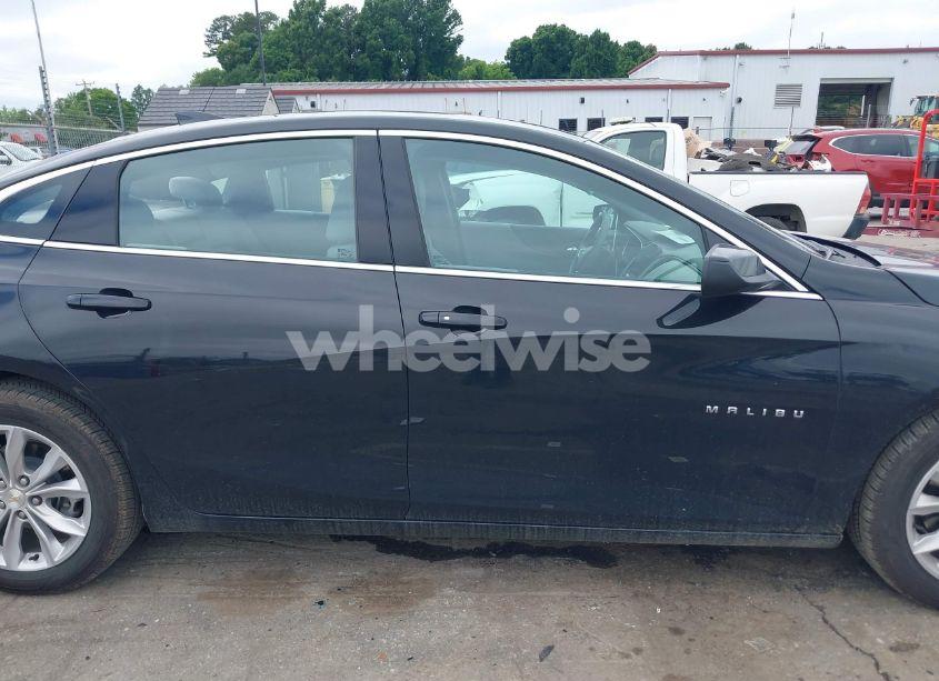 Photo 13 of 2025 Chevrolet Malibu FWD 1LT (VIN 1G1ZD5ST2SF138552)