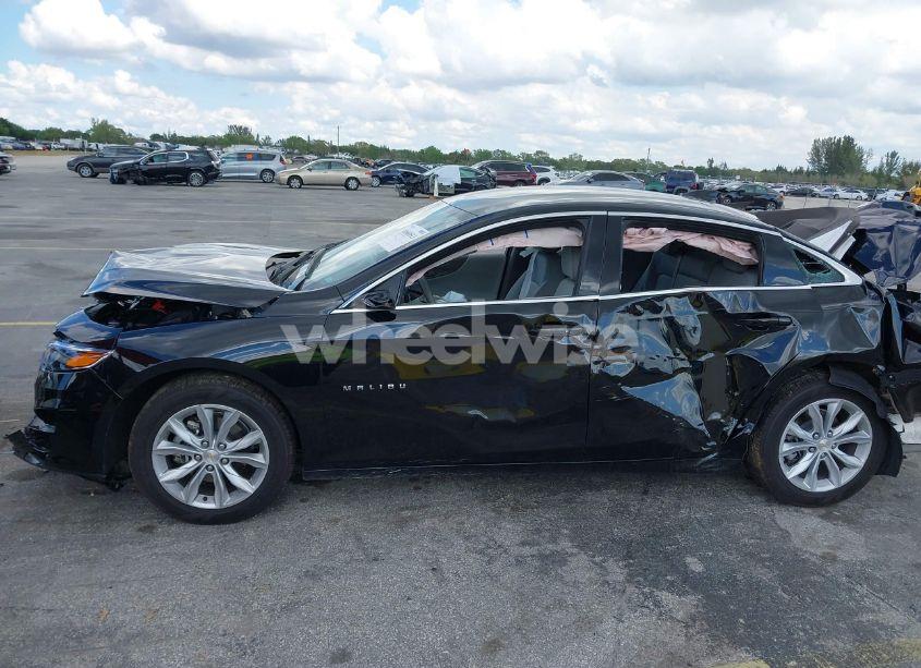 Photo 6 of 2025 Chevrolet Malibu FWD 1LT (VIN 1G1ZD5ST2SF139393)