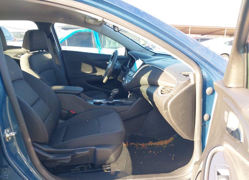 Photo 5 of 2025 Chevrolet Malibu FWD 1LT (VIN 1G1ZD5ST2SF153746)