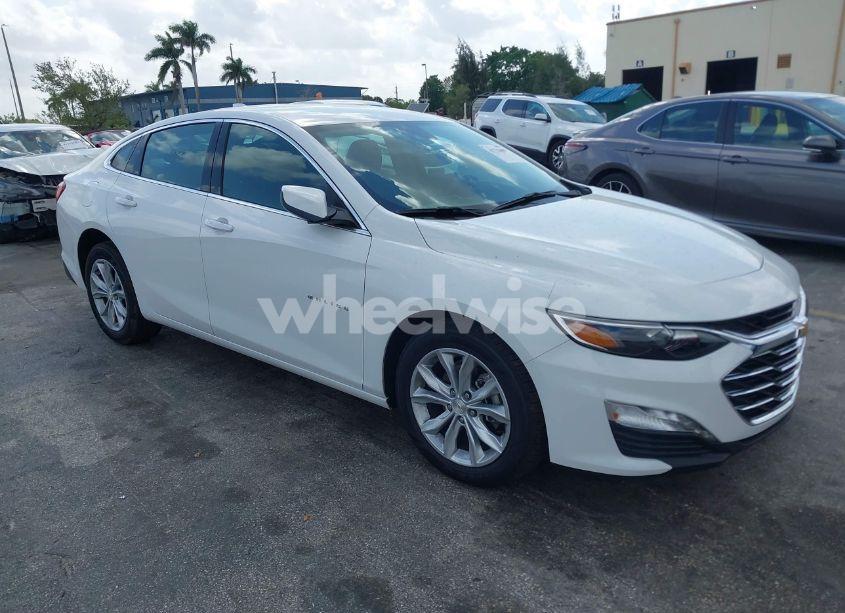 2025 Chevrolet Malibu FWD 1LT (VIN 1G1ZD5ST2SF155433) main photo