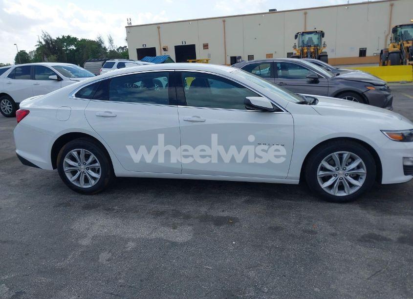 Photo 13 of 2025 Chevrolet Malibu FWD 1LT (VIN 1G1ZD5ST2SF155433)