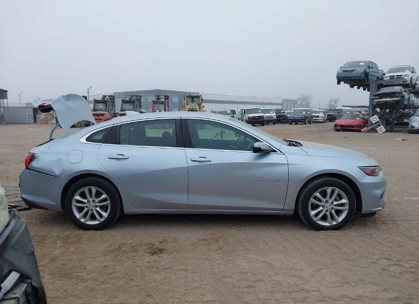 Photo 13 of 2018 Chevrolet Malibu LT (VIN 1G1ZD5ST3JF103663)