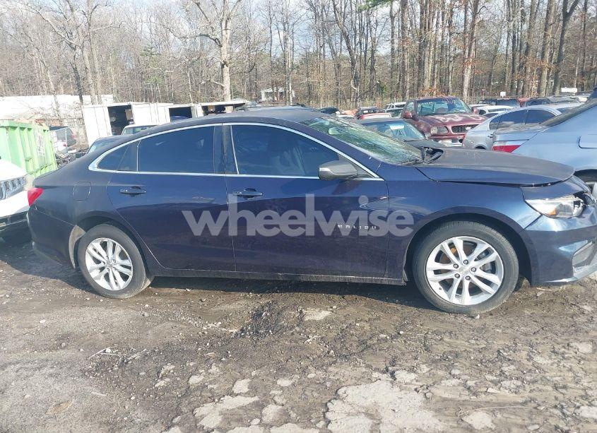 Photo 13 of 2018 Chevrolet Malibu LT (VIN 1G1ZD5ST3JF122133)