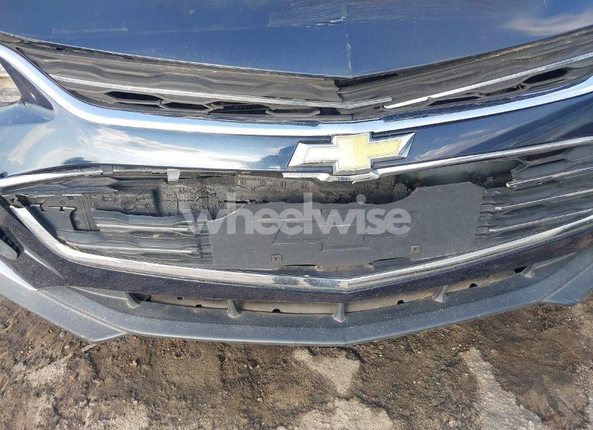 Photo 6 of 2018 Chevrolet Malibu LT (VIN 1G1ZD5ST3JF122133)