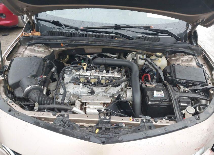 Photo 10 of 2018 Chevrolet Malibu LT (VIN 1G1ZD5ST3JF136680)