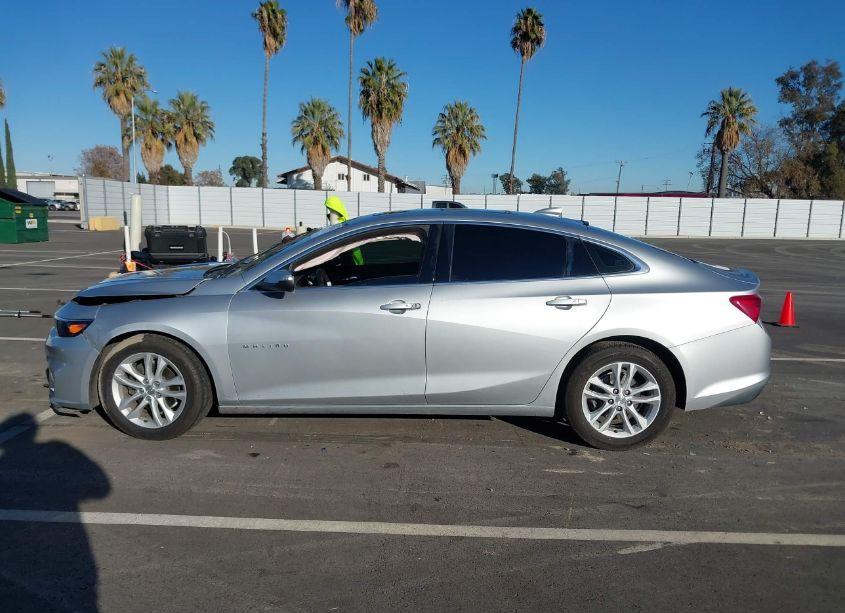 Photo 13 of 2018 Chevrolet Malibu LT (VIN 1G1ZD5ST3JF146559)