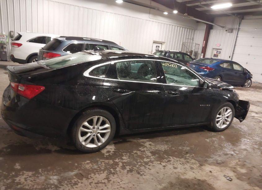 Photo 13 of 2018 Chevrolet Malibu LT (VIN 1G1ZD5ST3JF153091)