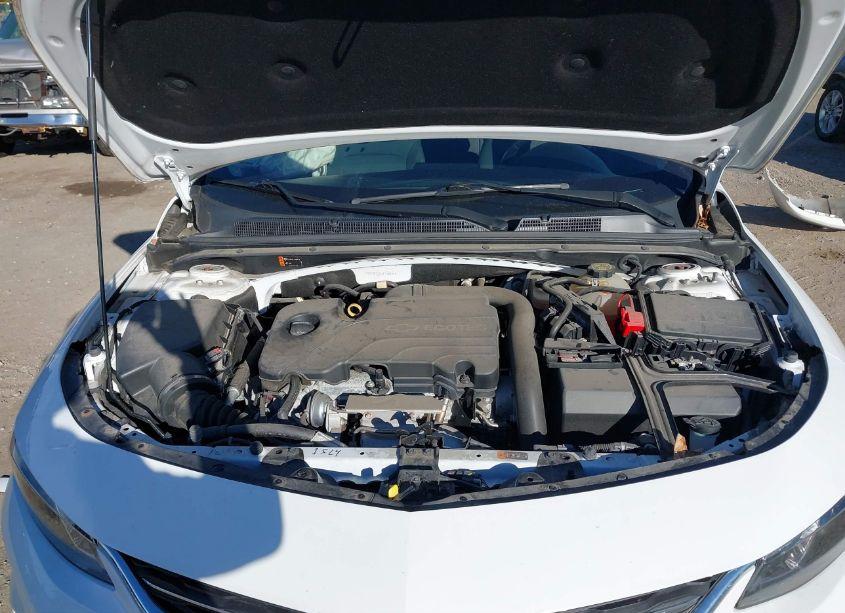 Photo 10 of 2018 Chevrolet Malibu LT (VIN 1G1ZD5ST3JF156895)