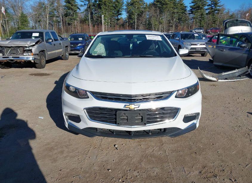 Photo 12 of 2018 Chevrolet Malibu LT (VIN 1G1ZD5ST3JF156895)
