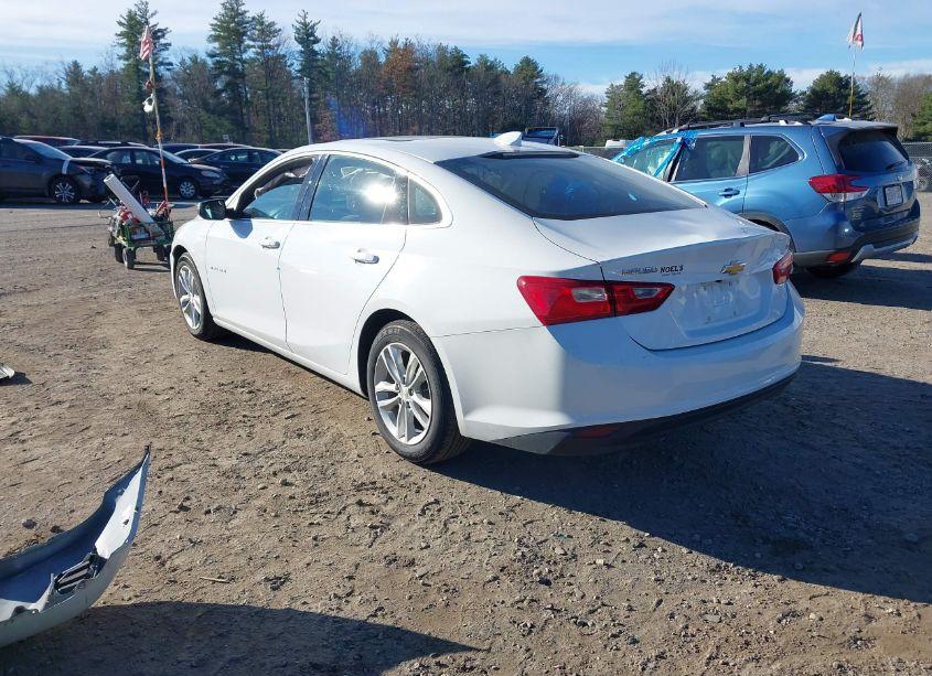 Photo 3 of 2018 Chevrolet Malibu LT (VIN 1G1ZD5ST3JF156895)