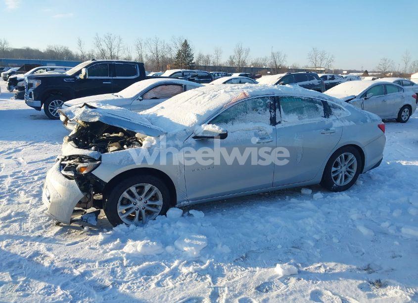 Photo 13 of 2018 Chevrolet Malibu LT (VIN 1G1ZD5ST3JF159389)
