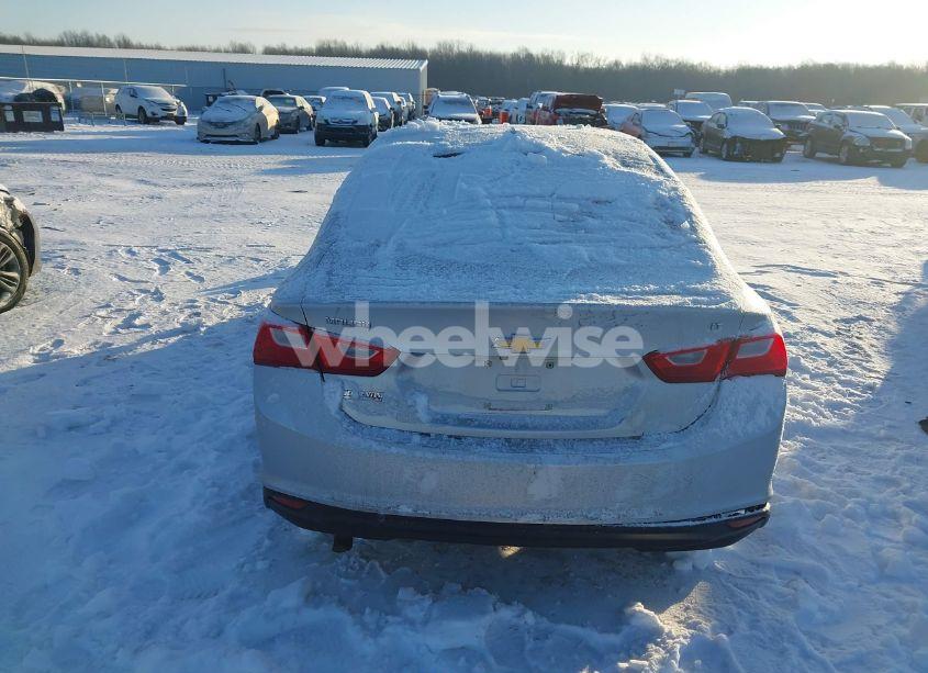 Photo 15 of 2018 Chevrolet Malibu LT (VIN 1G1ZD5ST3JF159389)