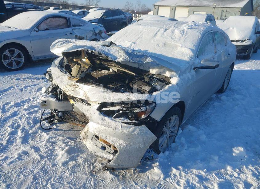 Photo 6 of 2018 Chevrolet Malibu LT (VIN 1G1ZD5ST3JF159389)