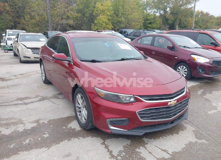 2018 Chevrolet Malibu LT (VIN 1G1ZD5ST3JF160056) main photo