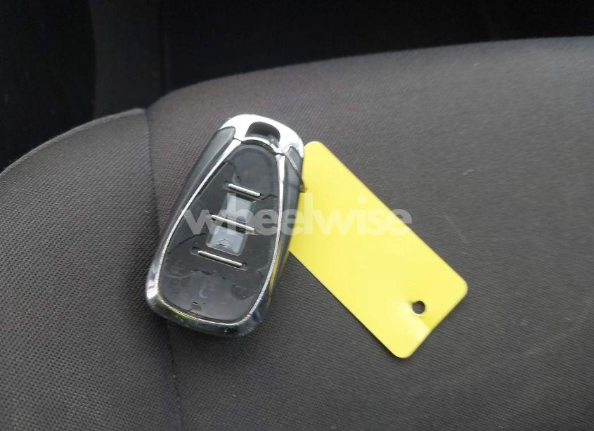 Photo 11 of 2018 Chevrolet Malibu LT (VIN 1G1ZD5ST3JF160056)