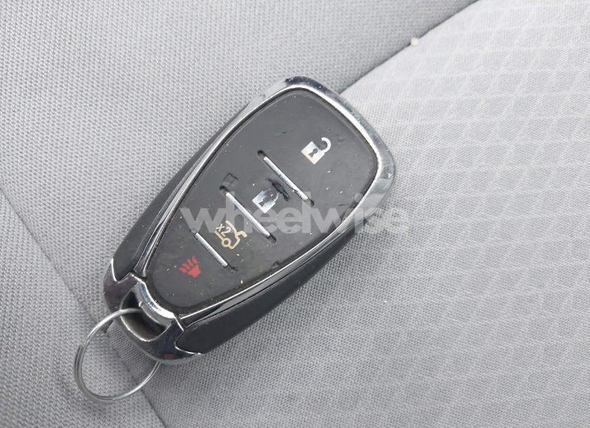 Photo 11 of 2018 Chevrolet Malibu LT (VIN 1G1ZD5ST3JF182011)