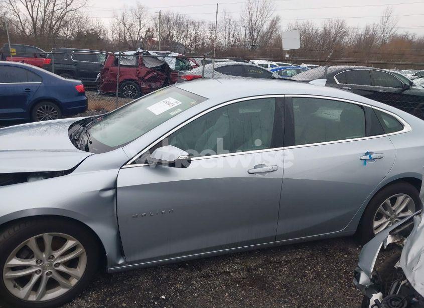 Photo 14 of 2018 Chevrolet Malibu LT (VIN 1G1ZD5ST3JF182011)