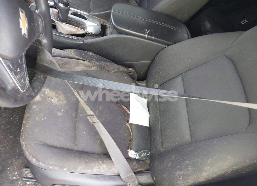 Photo 11 of 2018 Chevrolet Malibu LT (VIN 1G1ZD5ST3JF188360)