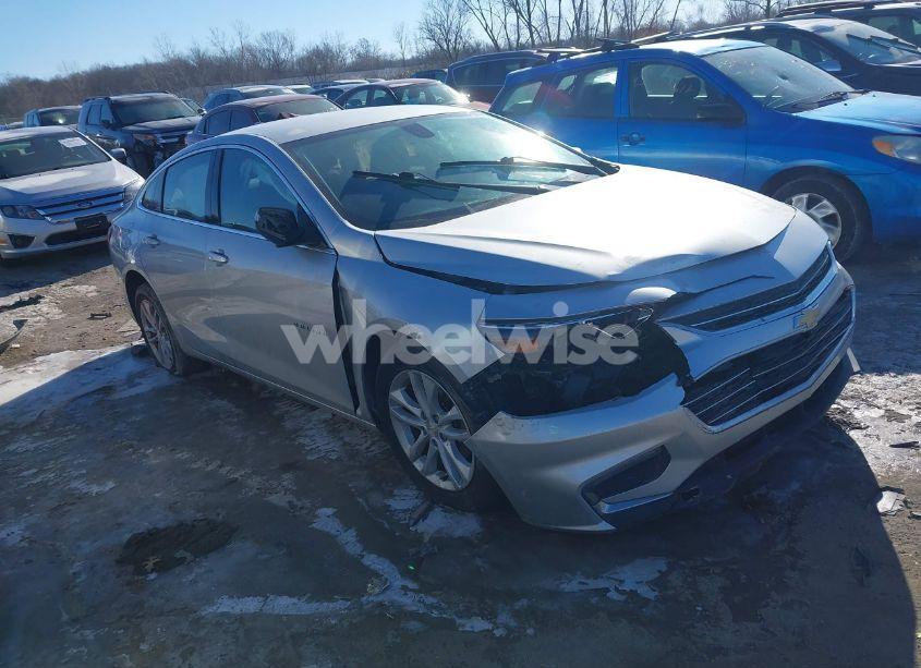 2018 Chevrolet Malibu LT (VIN 1G1ZD5ST3JF200782) main photo