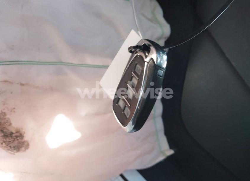 Photo 11 of 2018 Chevrolet Malibu LT (VIN 1G1ZD5ST3JF200782)