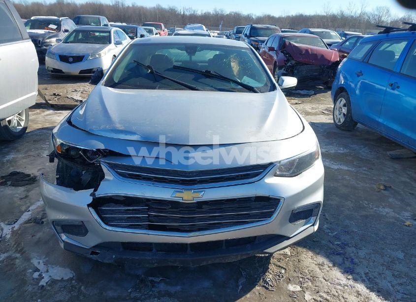 Photo 12 of 2018 Chevrolet Malibu LT (VIN 1G1ZD5ST3JF200782)