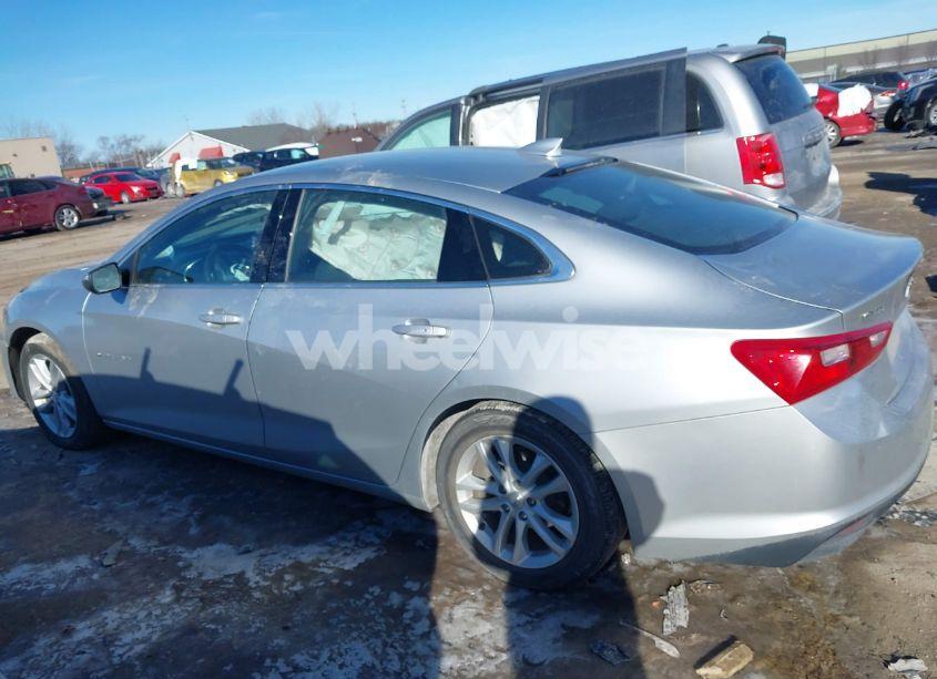 Photo 14 of 2018 Chevrolet Malibu LT (VIN 1G1ZD5ST3JF200782)
