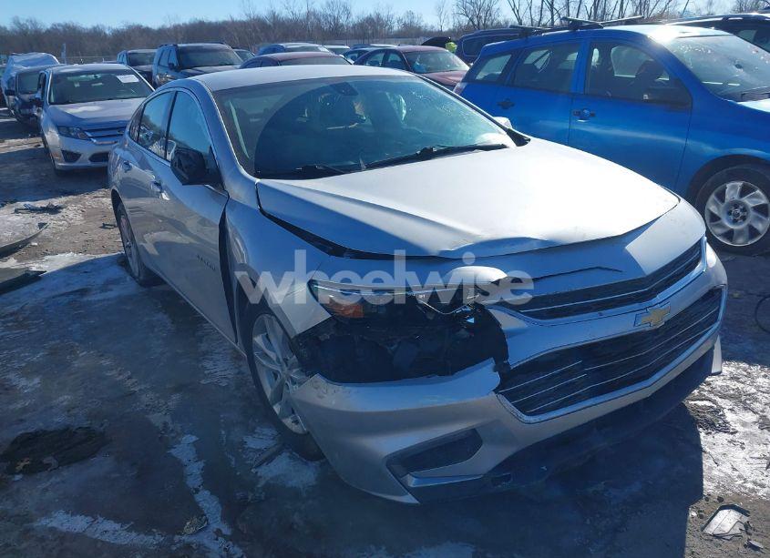 Photo 6 of 2018 Chevrolet Malibu LT (VIN 1G1ZD5ST3JF200782)