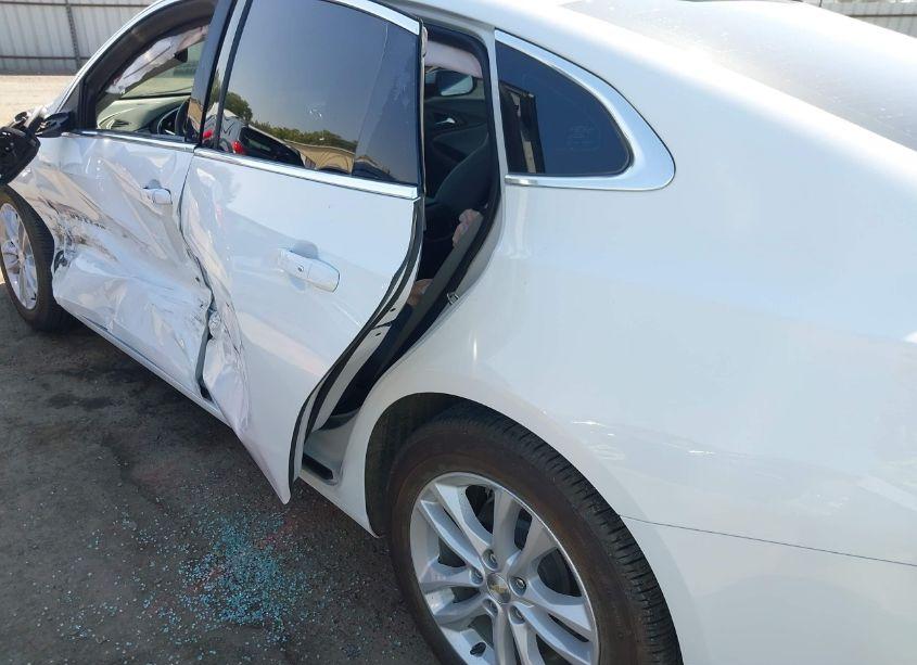 Photo 19 of 2018 Chevrolet Malibu LT (VIN 1G1ZD5ST3JF223429)