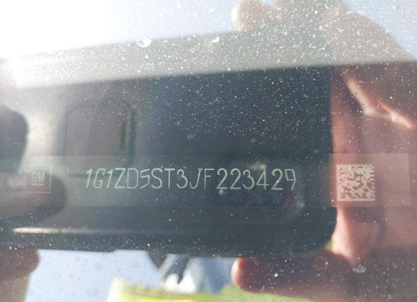 Photo 9 of 2018 Chevrolet Malibu LT (VIN 1G1ZD5ST3JF223429)