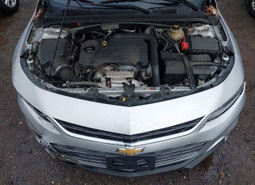 Photo 10 of 2018 Chevrolet Malibu LT (VIN 1G1ZD5ST3JF239159)