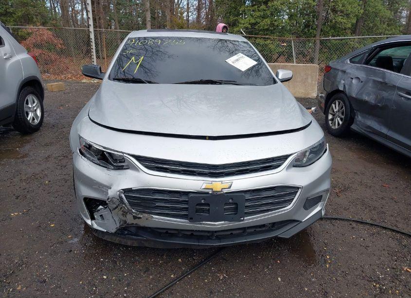 Photo 12 of 2018 Chevrolet Malibu LT (VIN 1G1ZD5ST3JF239159)