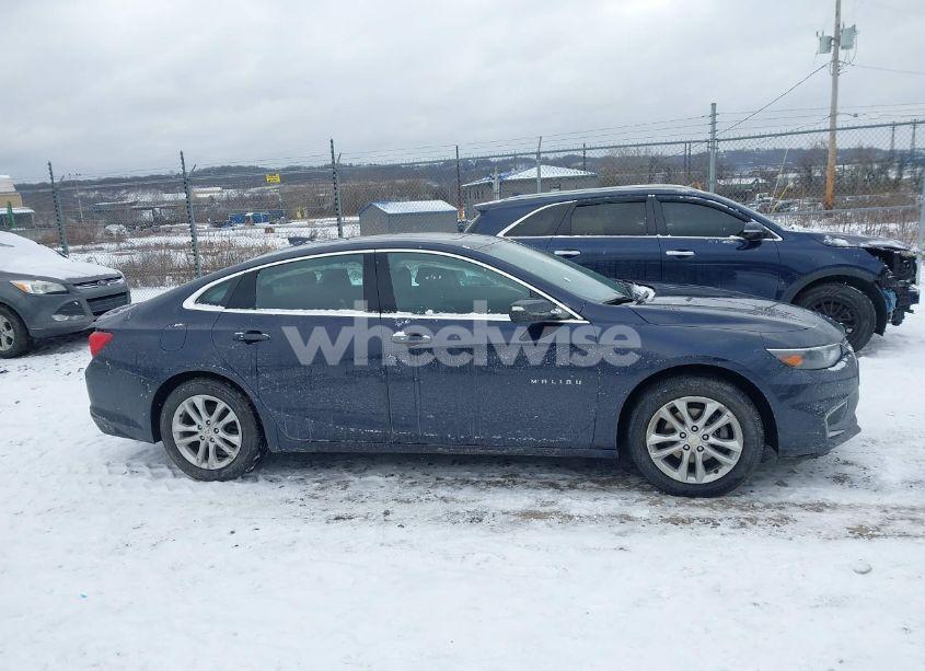 Photo 13 of 2018 Chevrolet Malibu LT (VIN 1G1ZD5ST3JF241364)