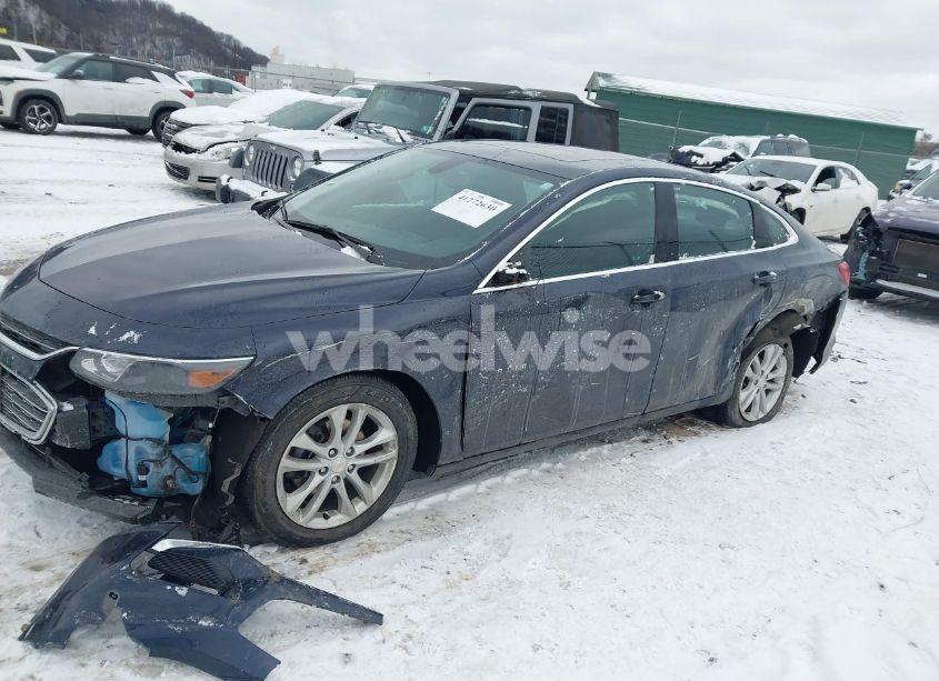 Photo 6 of 2018 Chevrolet Malibu LT (VIN 1G1ZD5ST3JF241364)