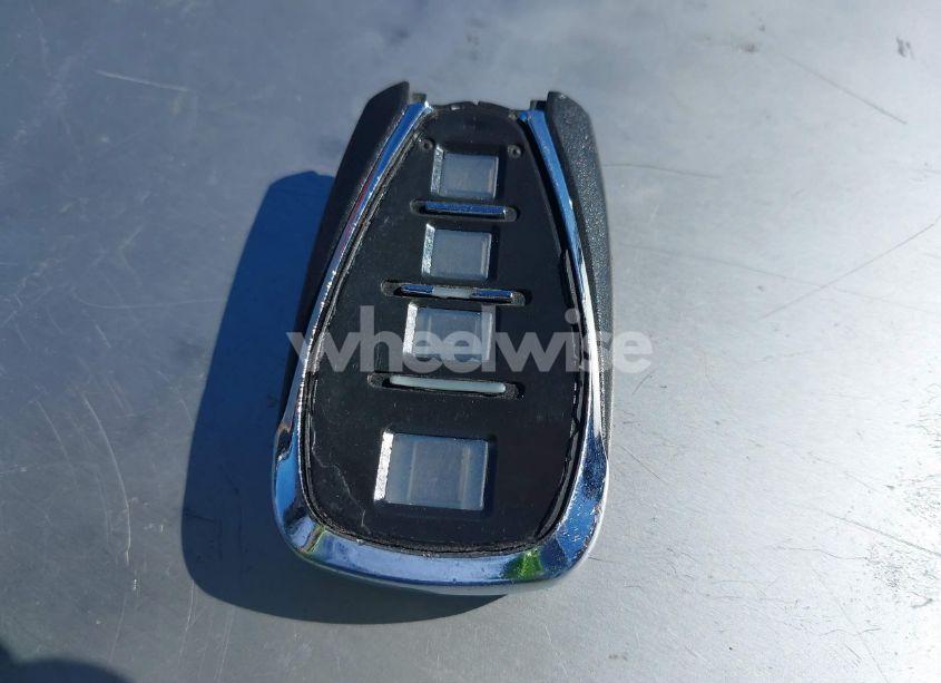 Photo 11 of 2018 Chevrolet Malibu LT (VIN 1G1ZD5ST3JF243762)