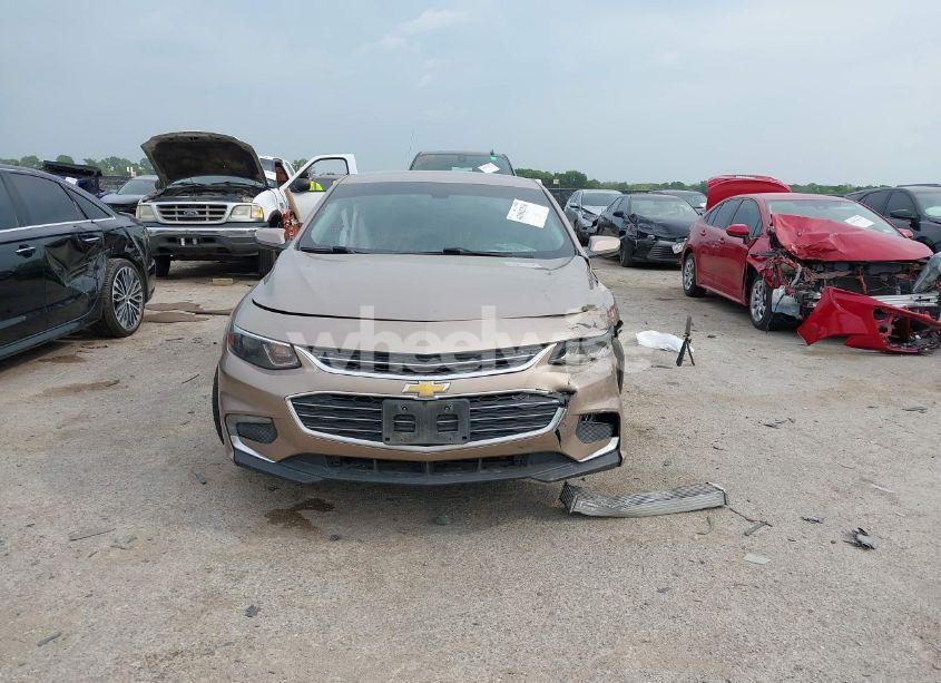 Photo 12 of 2018 Chevrolet Malibu LT (VIN 1G1ZD5ST3JF245558)