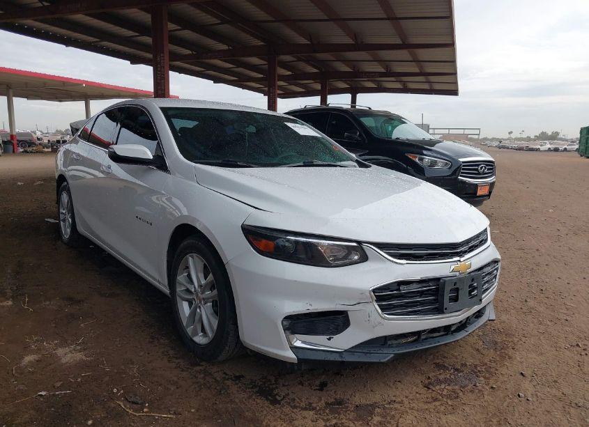 2018 Chevrolet Malibu LT (VIN 1G1ZD5ST3JF249660) main photo