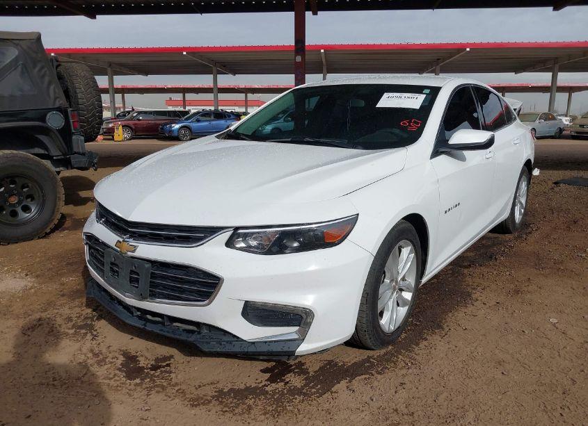 Photo 2 of 2018 Chevrolet Malibu LT (VIN 1G1ZD5ST3JF249660)