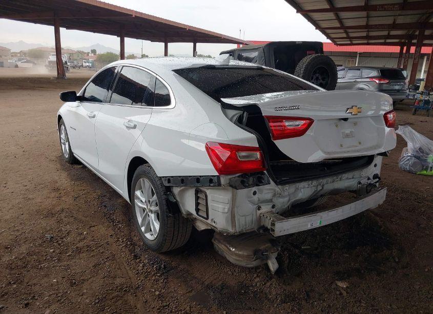 Photo 3 of 2018 Chevrolet Malibu LT (VIN 1G1ZD5ST3JF249660)