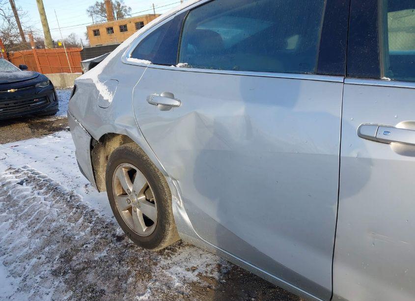 Photo 20 of 2018 Chevrolet Malibu LT (VIN 1G1ZD5ST3JF249996)