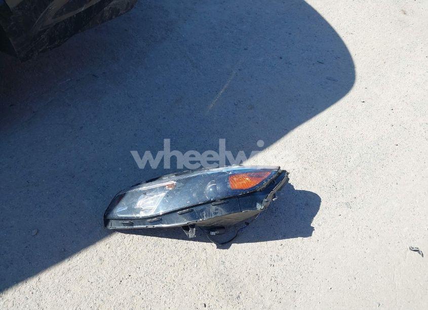 Photo 12 of 2018 Chevrolet Malibu LT (VIN 1G1ZD5ST3JF260870)