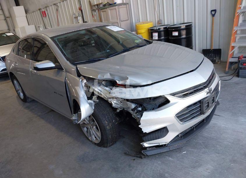 2018 Chevrolet Malibu LT (VIN 1G1ZD5ST3JF270105) main photo