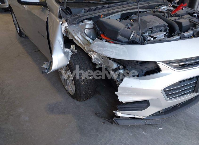 Photo 6 of 2018 Chevrolet Malibu LT (VIN 1G1ZD5ST3JF270105)