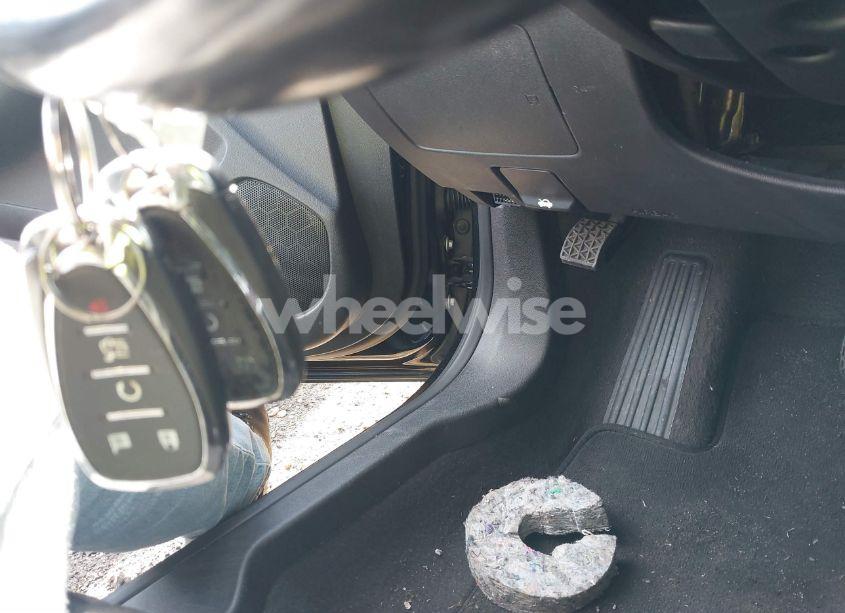 Photo 11 of 2018 Chevrolet Malibu LT (VIN 1G1ZD5ST3JF277913)