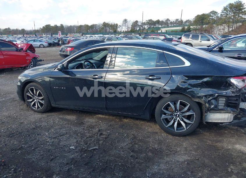 Photo 15 of 2018 Chevrolet Malibu LT (VIN 1G1ZD5ST3JF277913)