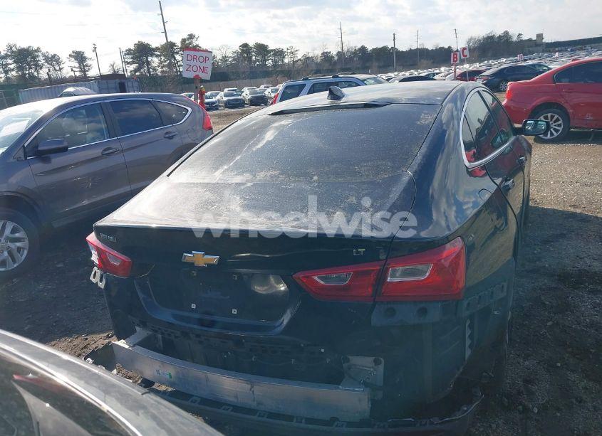 Photo 17 of 2018 Chevrolet Malibu LT (VIN 1G1ZD5ST3JF277913)