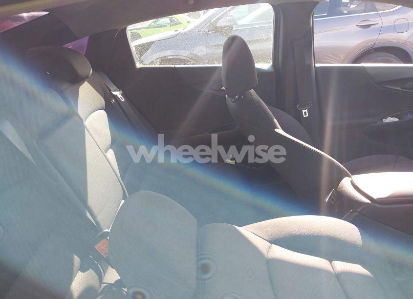 Photo 8 of 2018 Chevrolet Malibu LT (VIN 1G1ZD5ST3JF277913)