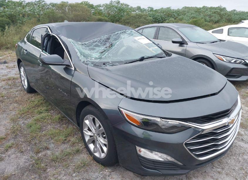 Photo 6 of 2019 Chevrolet Malibu LT (VIN 1G1ZD5ST3KF118844)