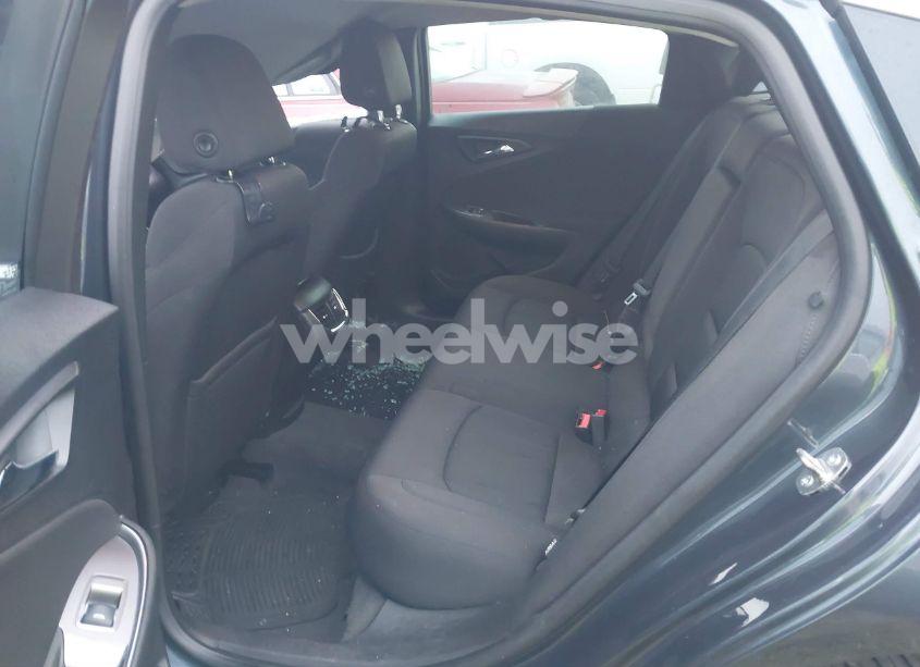 Photo 8 of 2019 Chevrolet Malibu LT (VIN 1G1ZD5ST3KF118844)