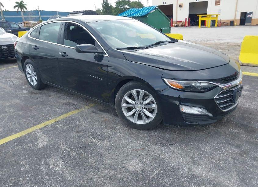 2019 Chevrolet Malibu LT (VIN 1G1ZD5ST3KF143985) main photo